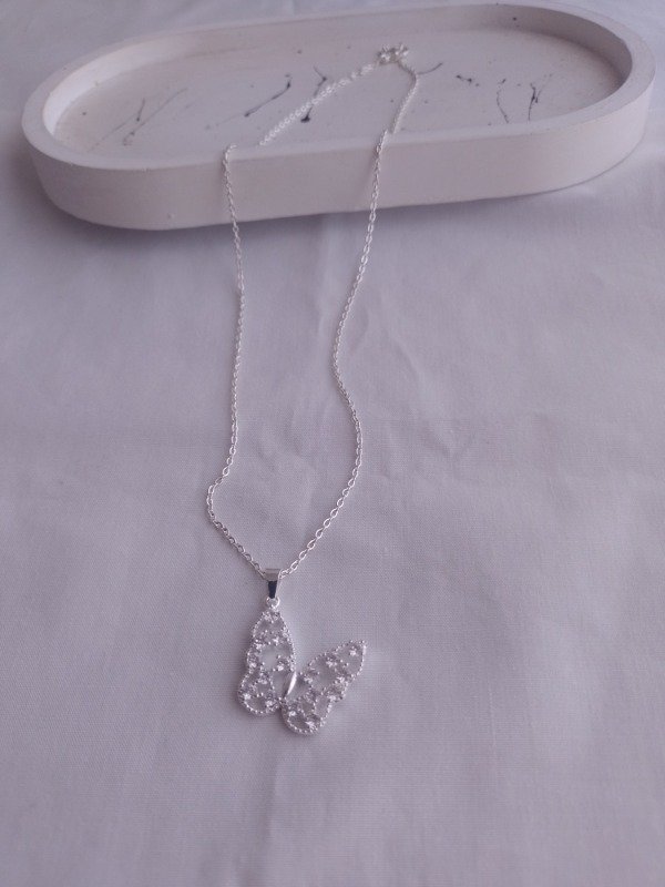 Producto - Dije mariposa con strass