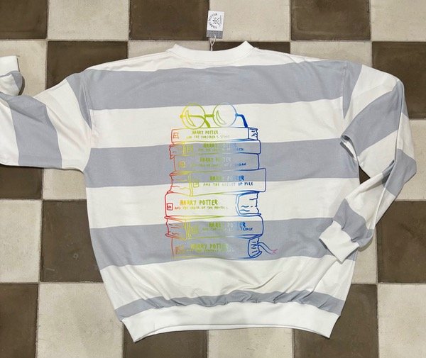 Producto - Buzo Rayado Libro color