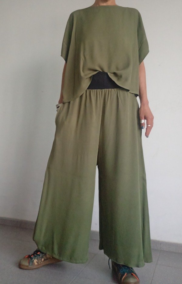 Producto - CONJUNTO DE PANTALÓN Y REMERA v - 1