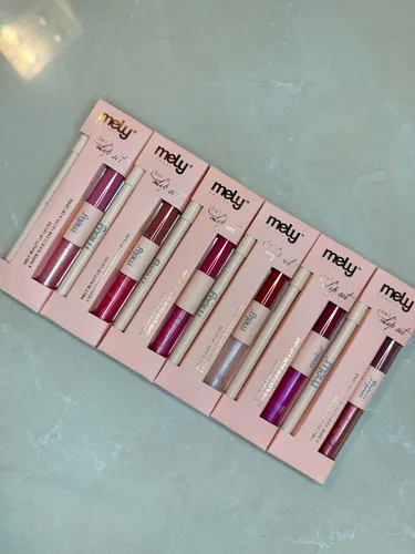 Producto - Lip combo Mely 3 en 1 gloss, delineador y labial