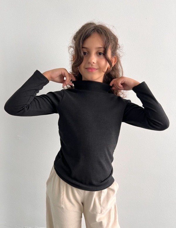 Producto - Media Polera Termica Negra Unisex Teens(MP1)