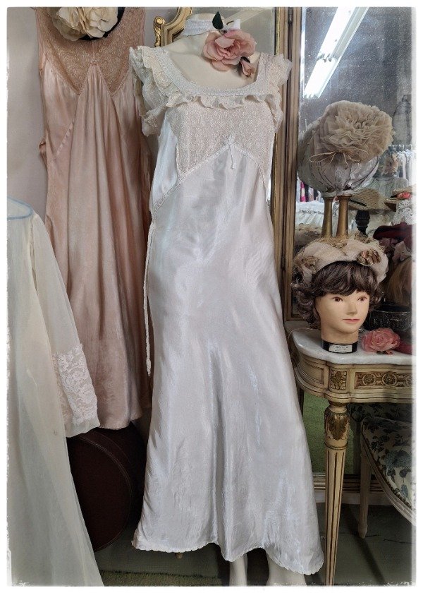 Producto - Camisón Largo Satén Color manteca