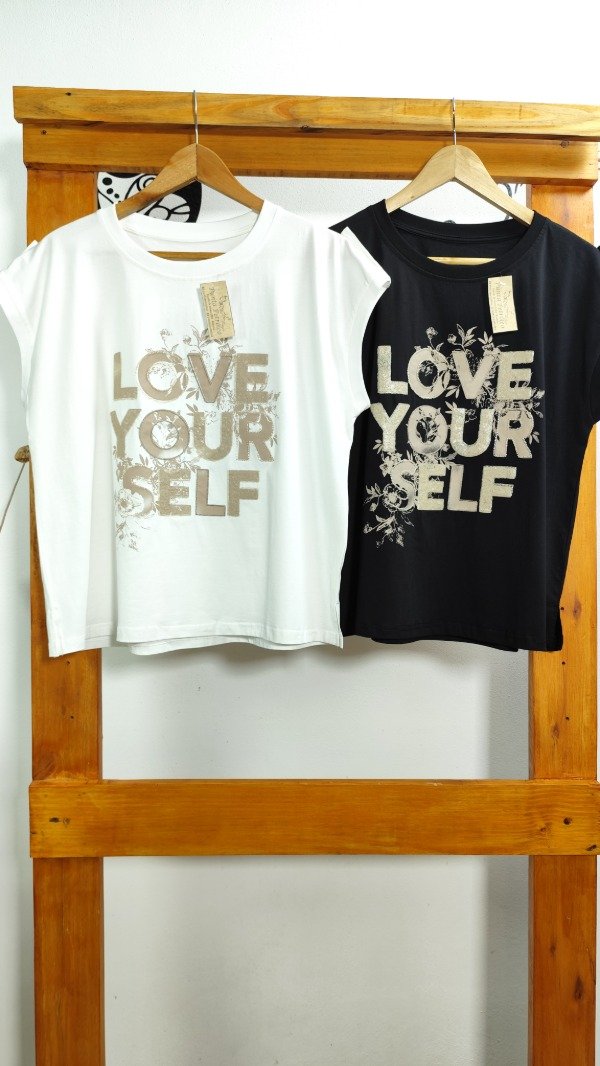 Producto - Remera LOVE s/ Mangas
