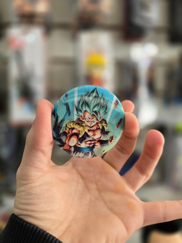Producto - Pin Gogeta Ssj blue holográfico