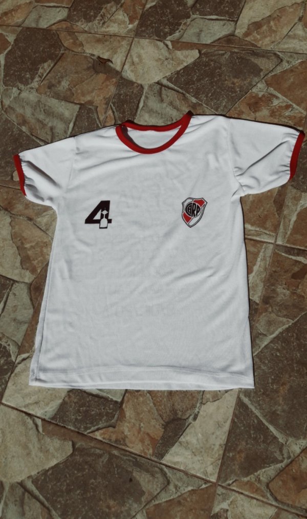 Producto - Remera "Relato copa" 3 estampas