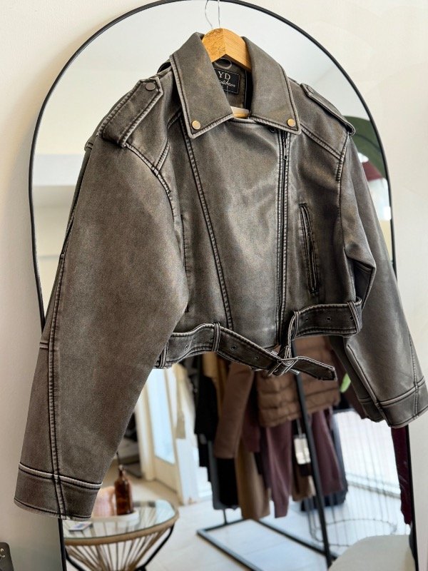 Producto - Campera ecocuero oversize gris