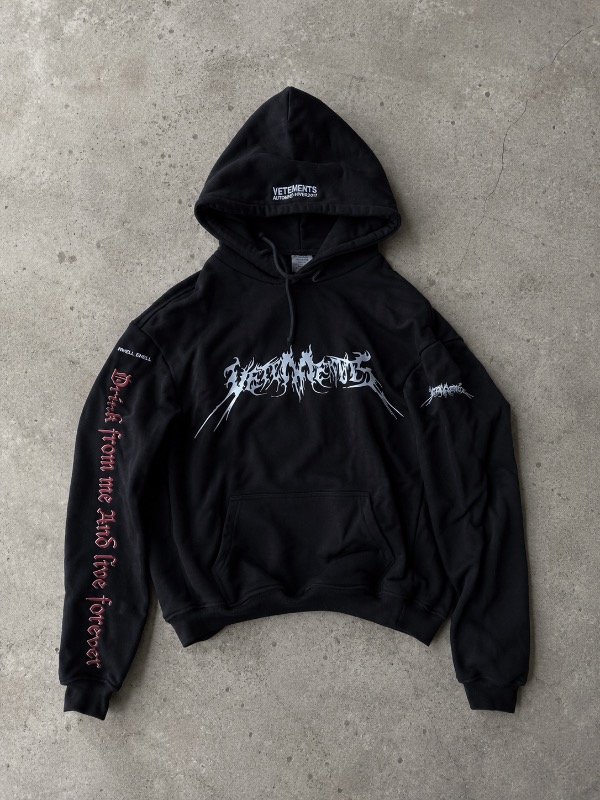 Producto - VETEMENTS TOTAL DARKNESS HOODIE