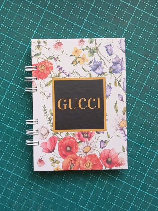 Producto - GUCCI: Libreta A6 - LEYENDAS DE LA MODA