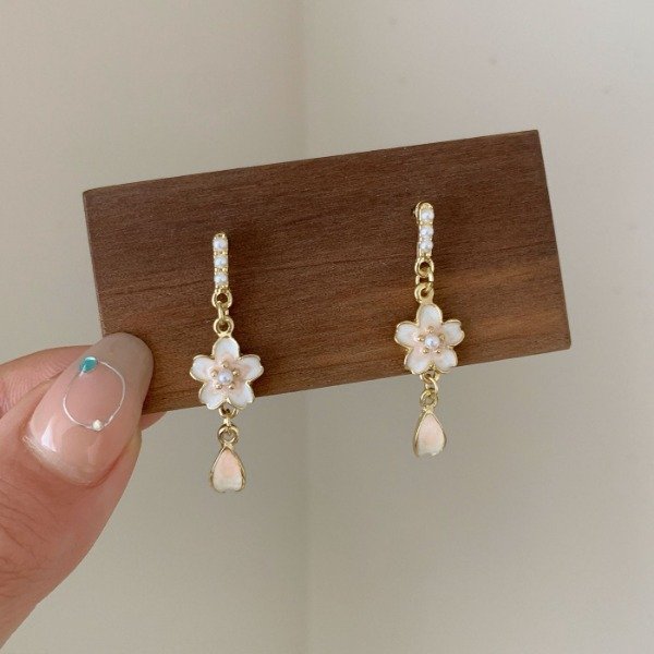 Producto - Aro colgante con flor cerezo chico