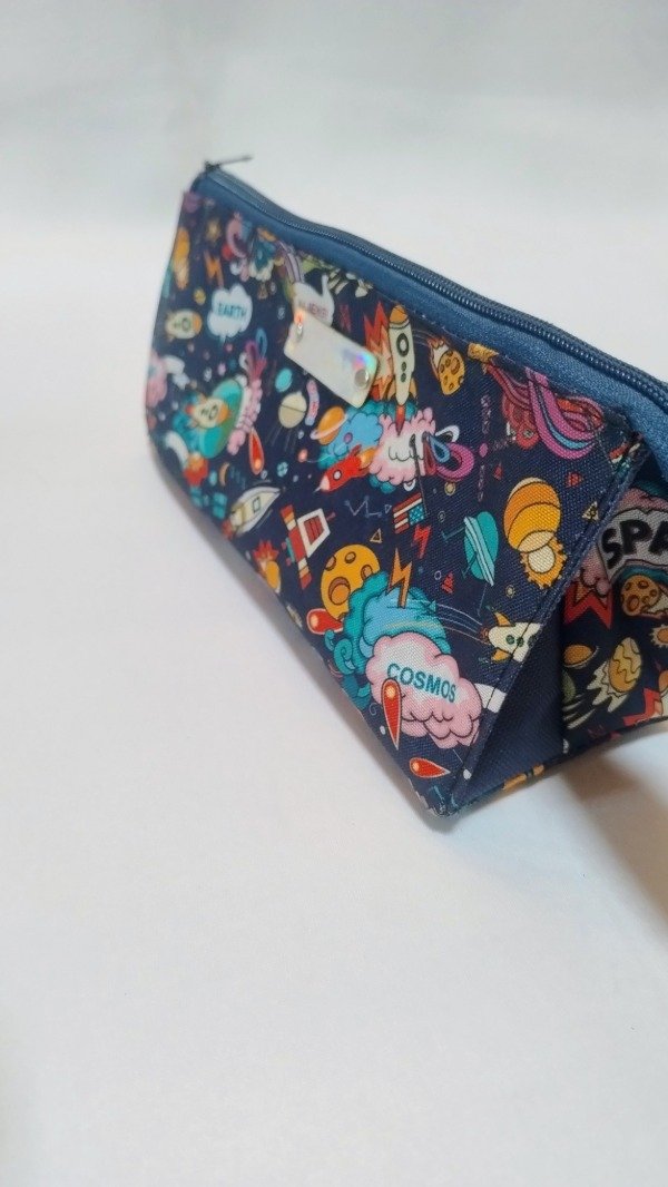 Producto - Cartuchera Triangular