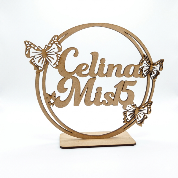 Producto - Centro de mesa aro mimbre con mariposas 20cm