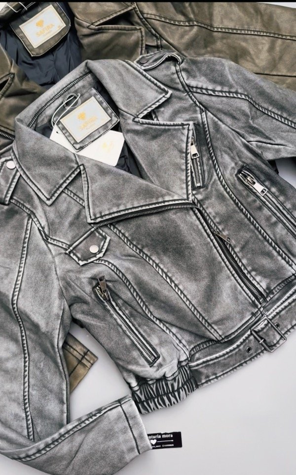 Producto - Campera eco cuero /vintage