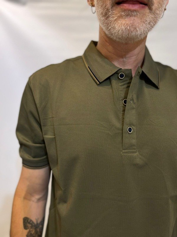 Producto - Chomba pablo verde militar