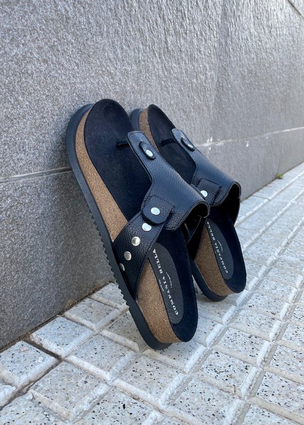 Producto - Ojota BLOOM negro