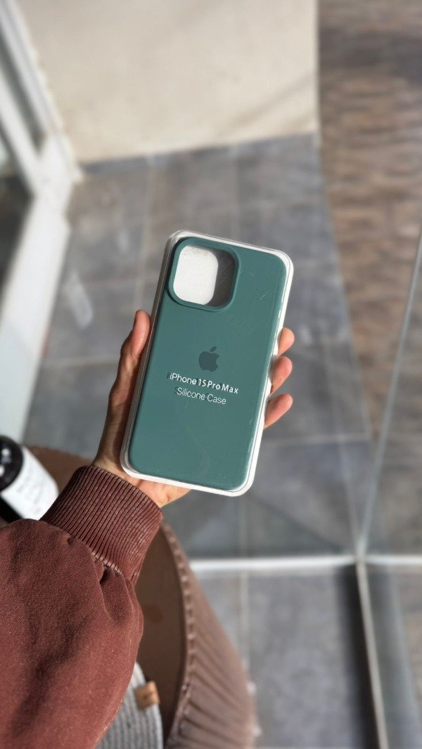 Producto - Silicone Case Verde Petroleo (Iphone 12/12 Pro)