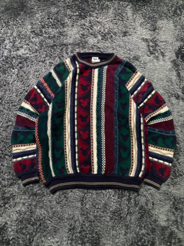 Producto - Sweater Disney Original Merch 90s Style