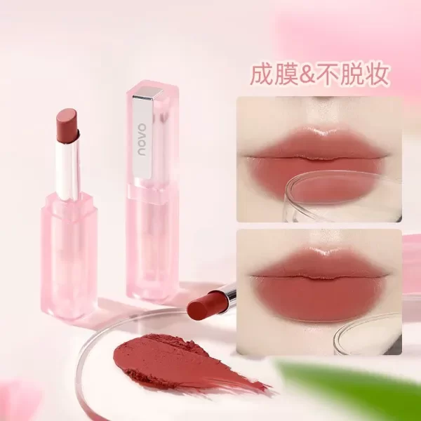 Producto - Labial en barra velvet Novo "Adore"