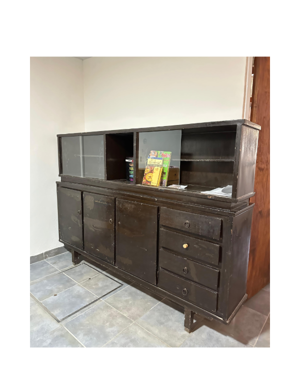 Producto - Aparador de madera	/ 140x200x40