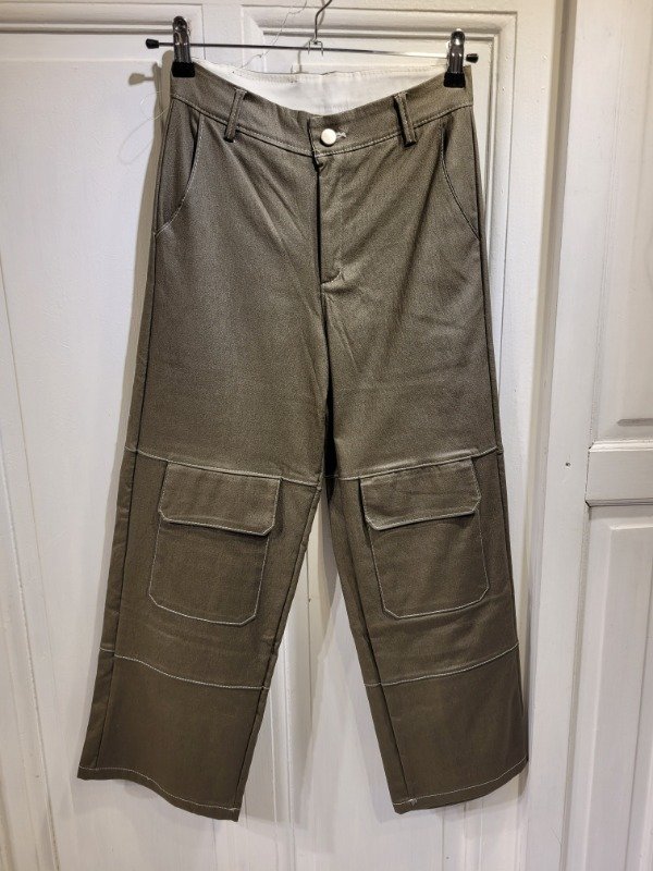 Producto - Pantalón SO CIPPO verde cargo engomado Nuevo C/etiq Talle 16 años - PRECIO: 28X