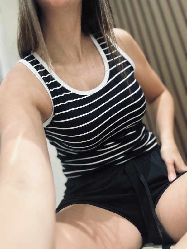 Producto - PJM RAYA ( MUSCULOSA FONDO NEGRO)