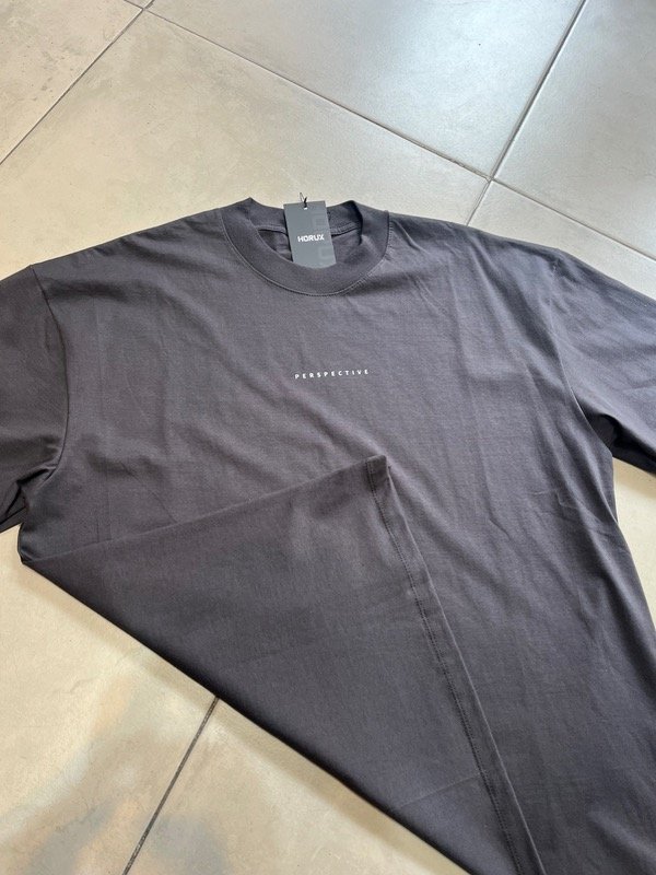 Producto - Remera Oversize Perspective