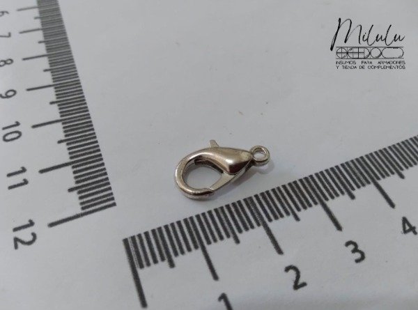 Producto - Mosquetón plateado 16mm