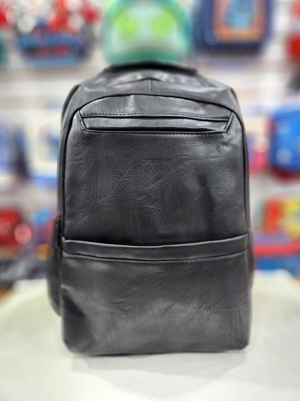 Producto - Mochila portanotebook 18" cuero