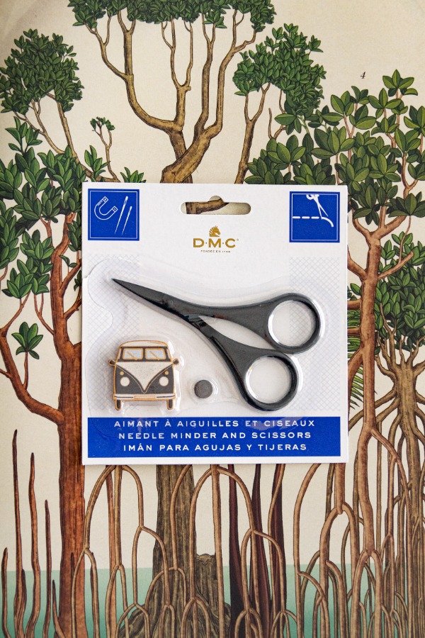 Producto - Tijera DMC con imán