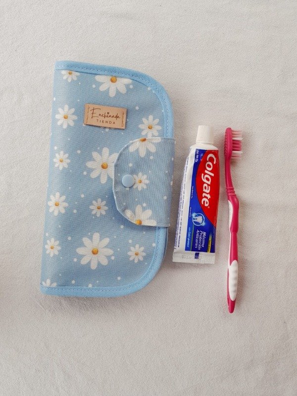 Producto - Estuche de higiene Margaritas celeste