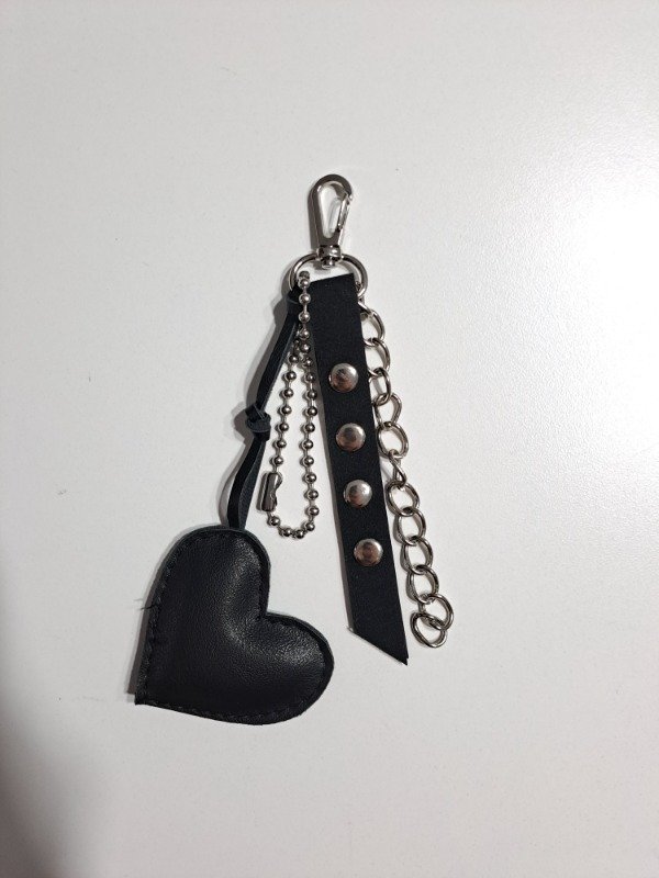Producto - Charm corazon negro 1 - 0