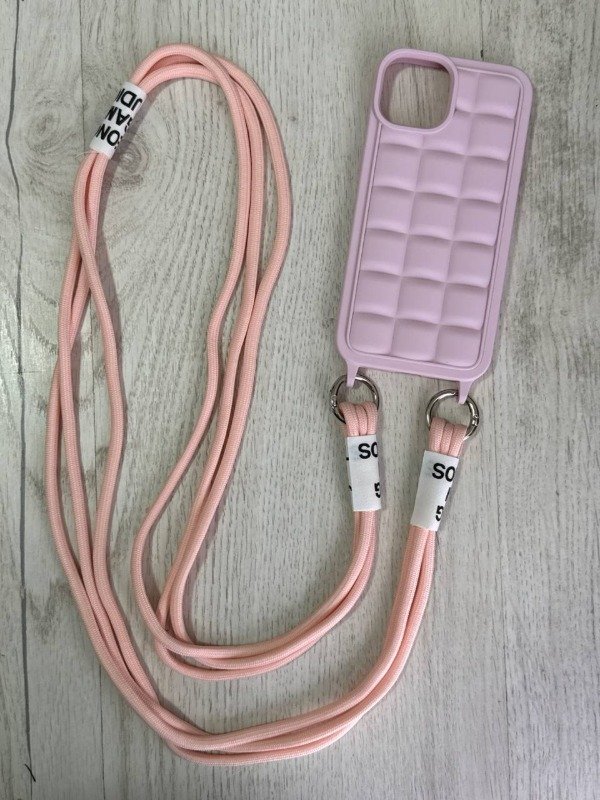 Producto - FUNDA TPU PUFFER CON CORREA IPHONE 13 / IPHONE 14 - 1