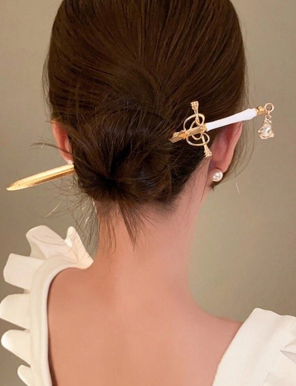 Producto - Horquilla espada dorada