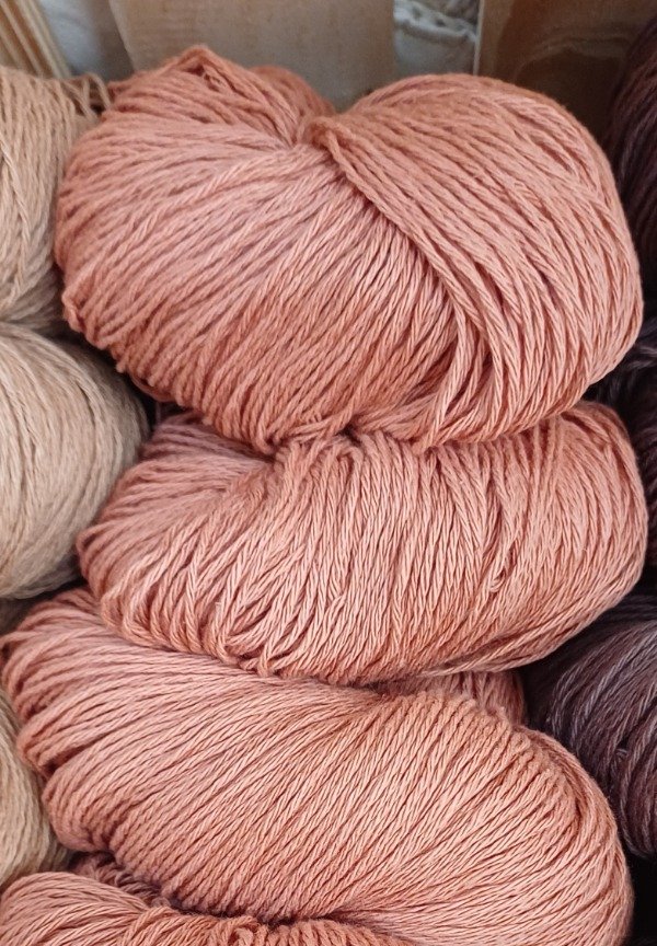 Producto - Hilo de algodon 8/4 en madejas