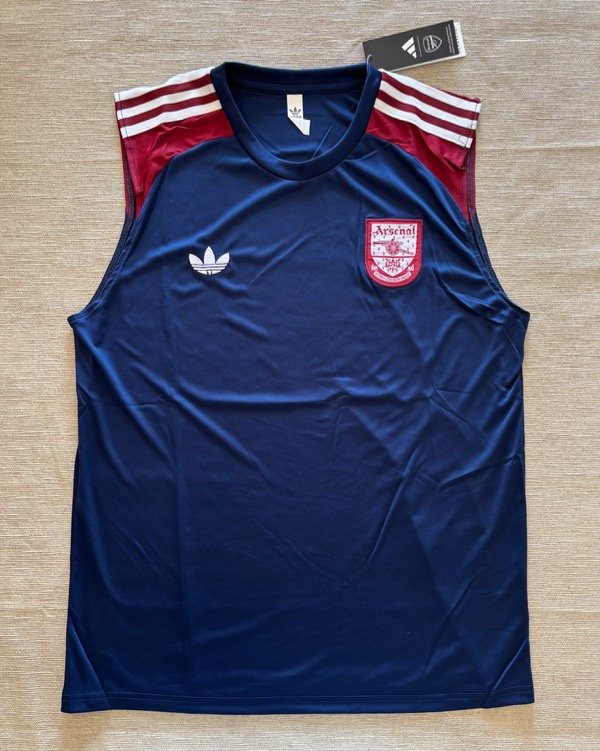 Producto - Musculosa Arsenal titular 25/26