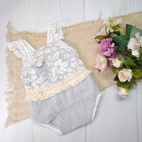 Producto - Romper descubierto encaje 2 meses