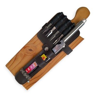 Producto - TABLA PICADA CON CUCHILLA Y PINCHES / CODIGO Q20