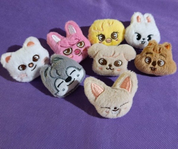 Producto - Pines de SKZOO (Stray Kids)