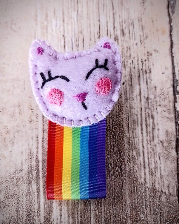 Producto - Escarapela Arco Iris Michi Lila