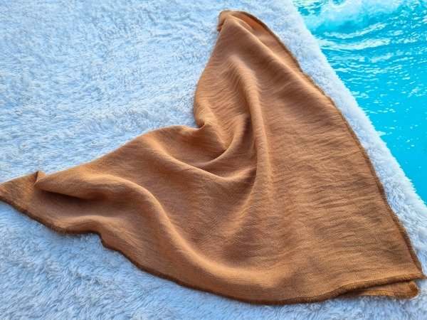 Producto - PAÑUELO LISO CEY 50X50 CM TOSTADO