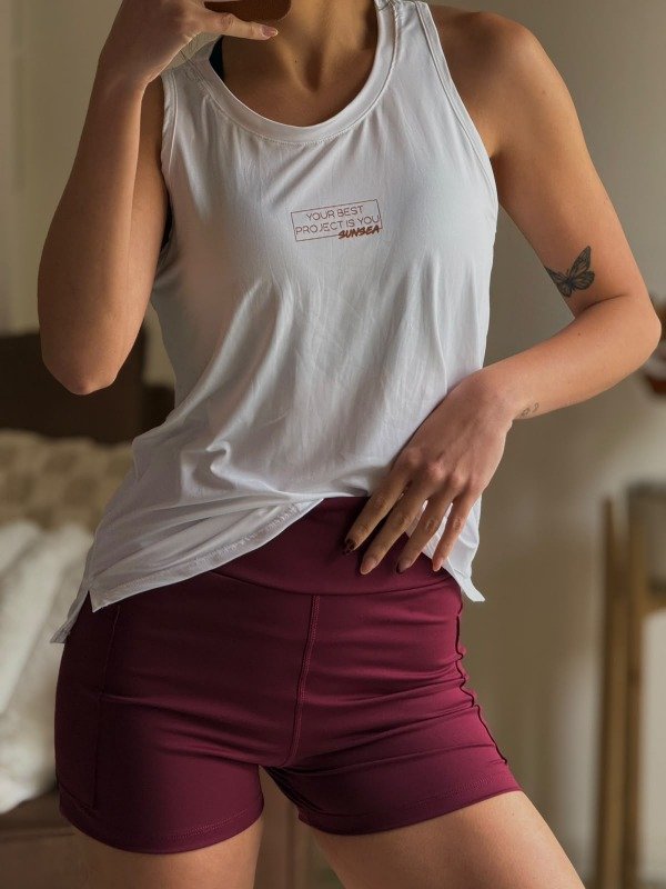 Producto - SHORT CON BOLSILLO BORDÓ
