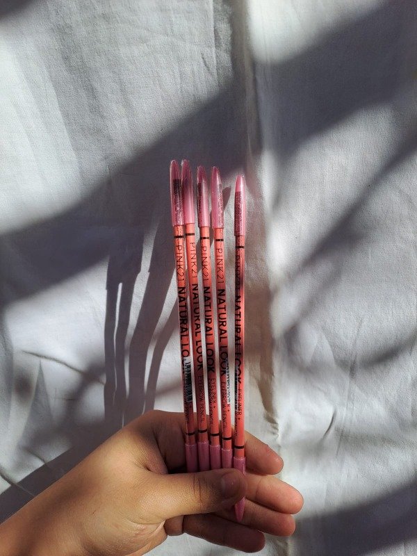 Producto - Lapiz delineador de ojos y cejas PINK 21