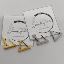 Producto - Aros minimalistas triangulos dorados