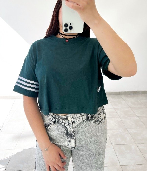 Producto - Remera crop oversize adicolor verde