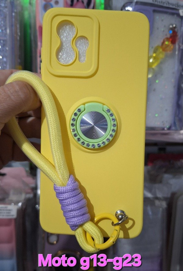 Producto - Fundas silicona con felpa interna anillo y correa. Moto g13-g23