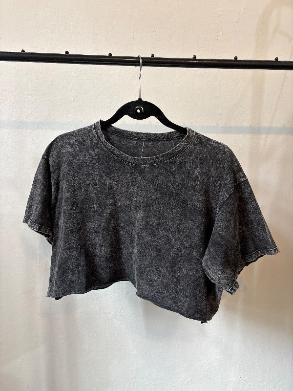 Producto - Remera crop batik