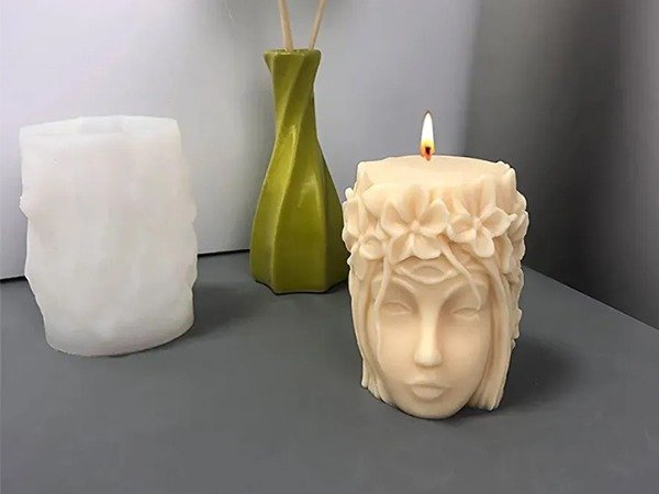 Producto - MOLDE VELON MUJER CON FLORES