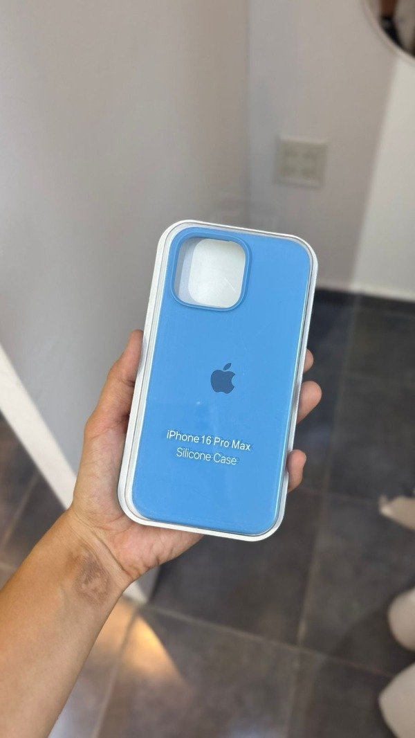 Producto - Silicone Case Azul 3  (Iphone 16 Pro Max)