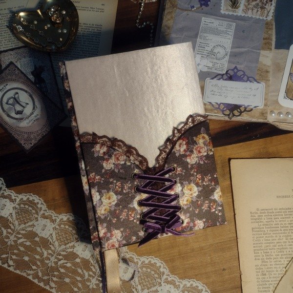 Producto - Cuaderno de edición única - Corset
