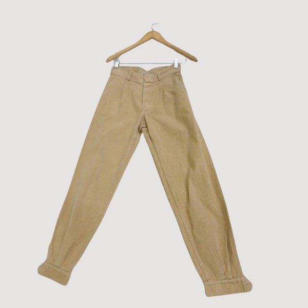Producto - Pantalón estilo de campo de corderoy
