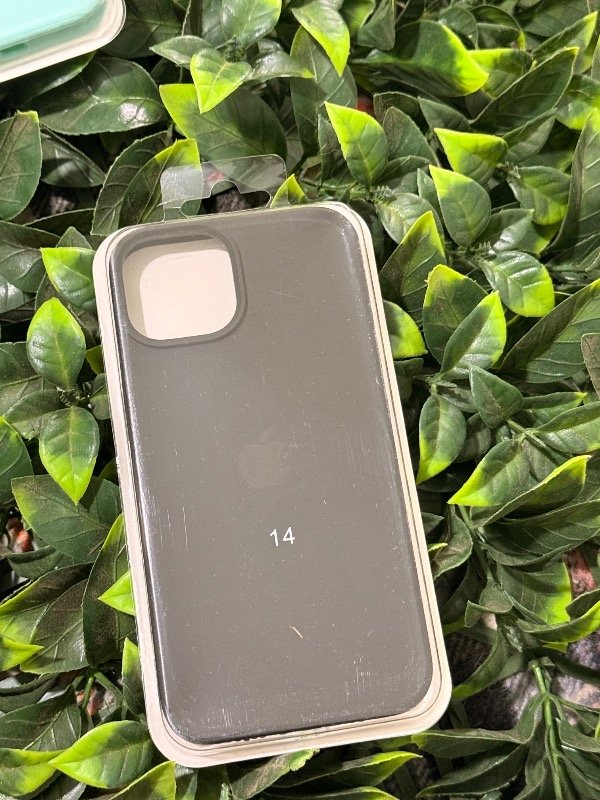 Producto - Silicona Negra / IPhone 14